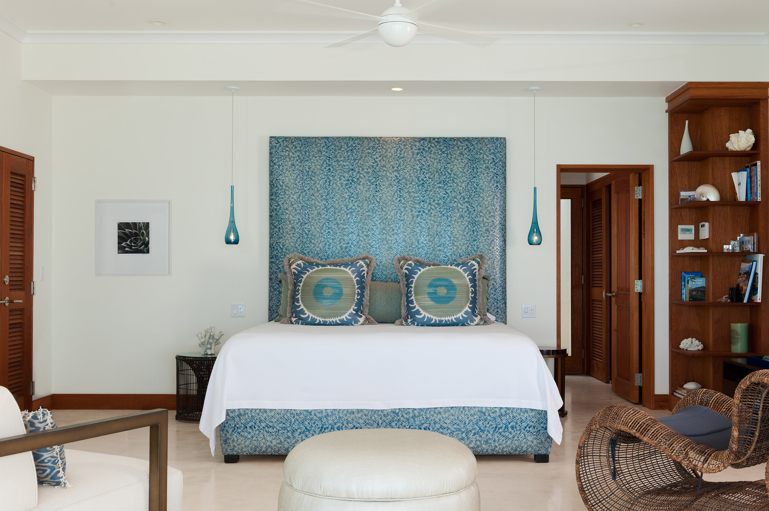 Dream Big Villa - view of the master bedroom in the main house